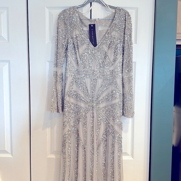 NWT AIDAN MATTOX BEADED SILVER GOWN - Picture 3 of 17